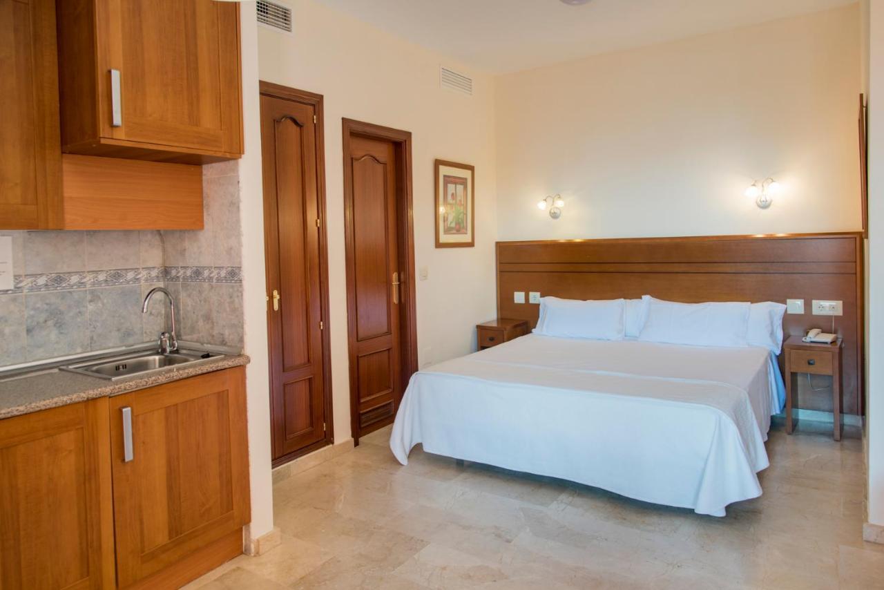 Apartamentos Don Juan Manilva Ngoại thất bức ảnh